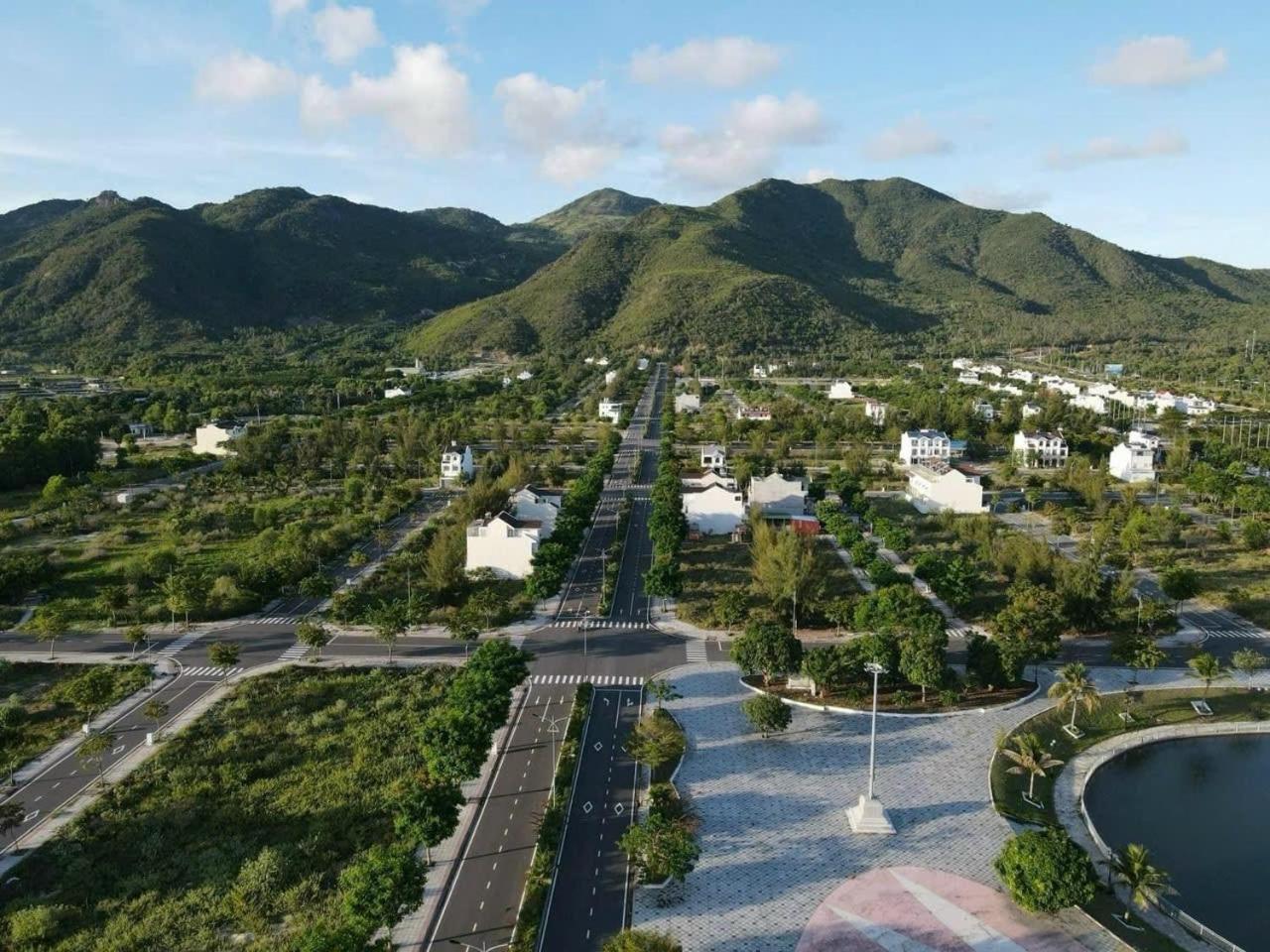 Moc Homestay- Near Bai Dai Beach Cam Lam Buitenkant foto