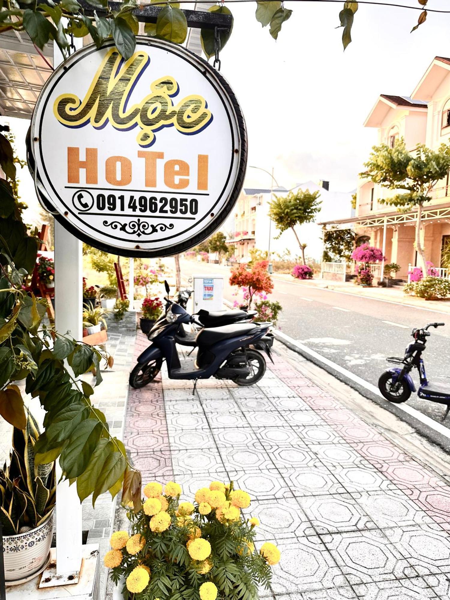 Moc Homestay- Near Bai Dai Beach Cam Lam Buitenkant foto