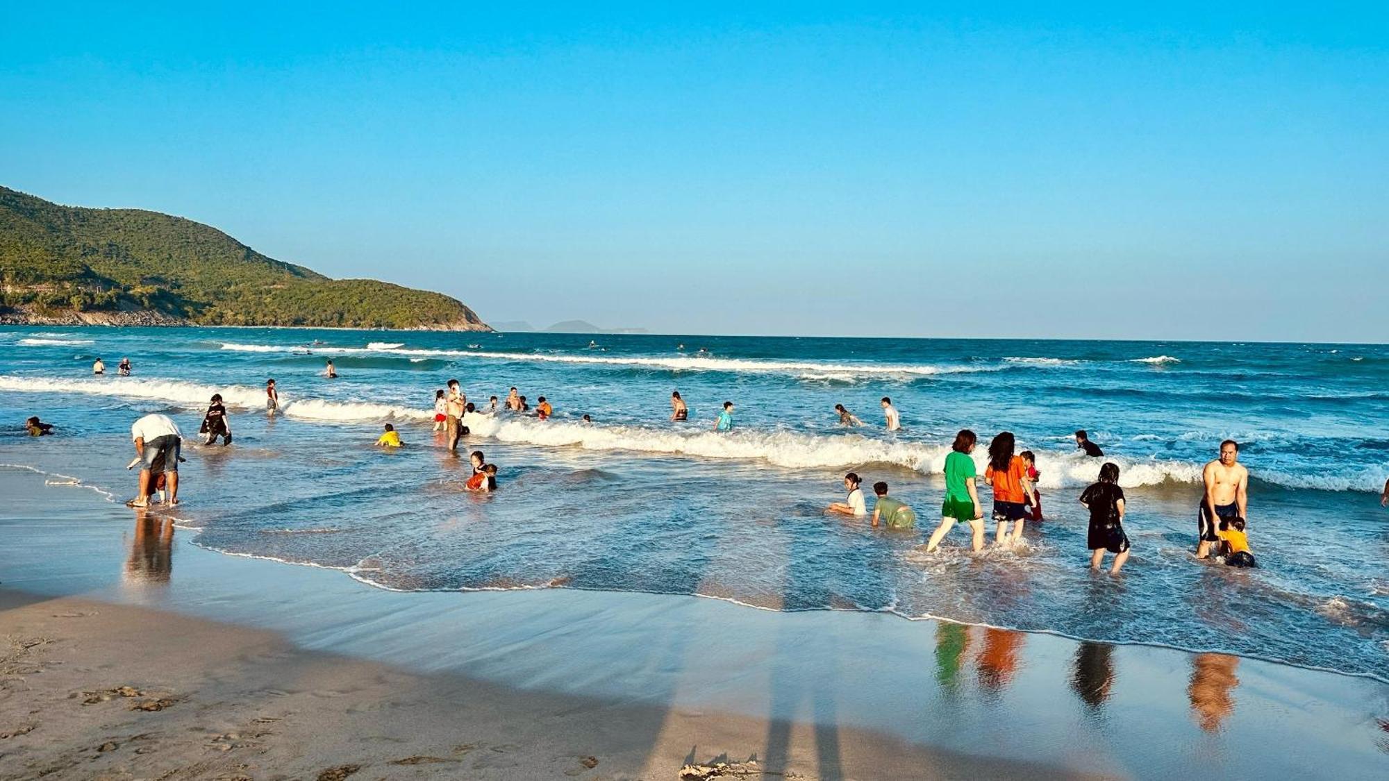 Moc Homestay- Near Bai Dai Beach Cam Lam Buitenkant foto