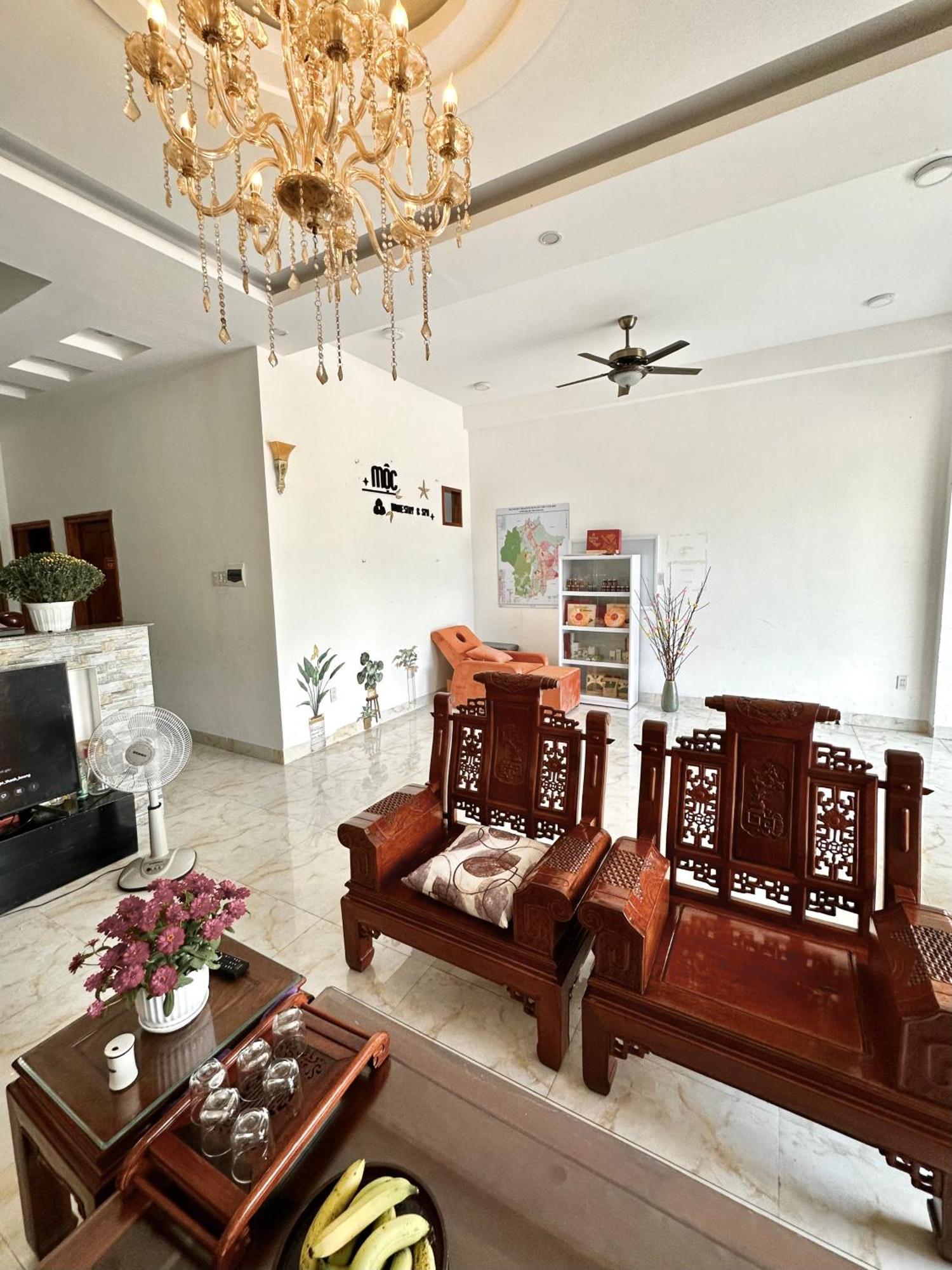 Moc Homestay- Near Bai Dai Beach Cam Lam Buitenkant foto
