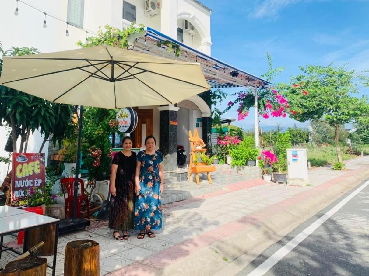 Moc Homestay- Near Bai Dai Beach Cam Lam Buitenkant foto