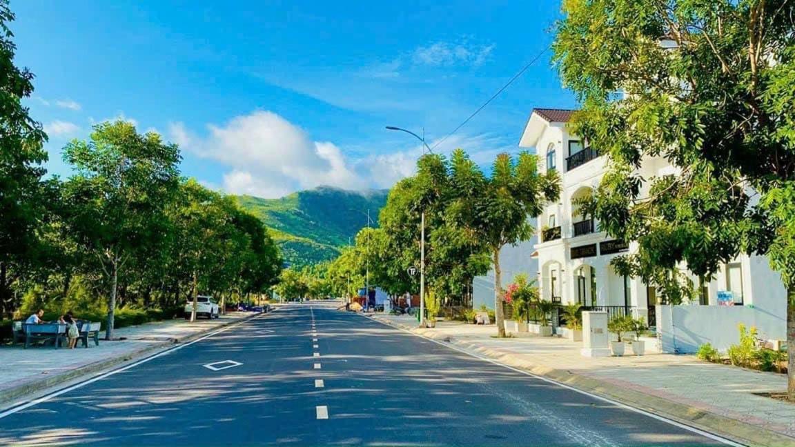 Moc Homestay- Near Bai Dai Beach Cam Lam Buitenkant foto